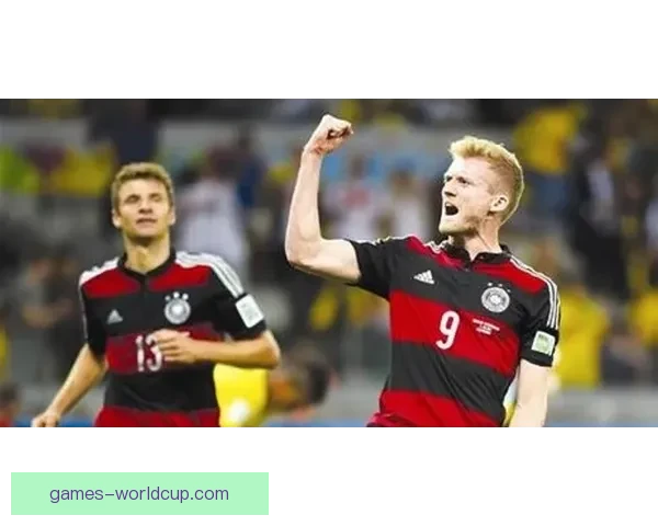 中村俊辅观战日本苏格兰赛 获蒂尔尼热情迎接